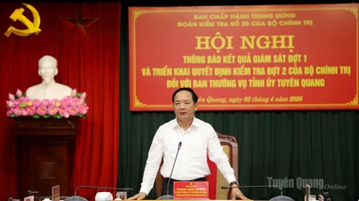 The Politburo's Inspection Team No. 20 worked with the Standing Committee of the Tuyen Quang Provincial Party Committee.