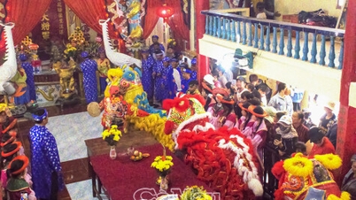 Hareketli Nghinh Ong Song Doc Festivali
