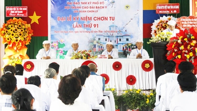 Gereja Cao Dai Bach Y, Federasi Chon Ly, menyelenggarakan upacara besar untuk merayakan ulang tahun ke-91 berdirinya sebagai praktisi sejati.
