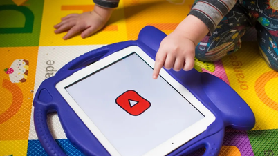 Odborníci vyzývají YouTube, aby zcela zakázal odpadková videa generovaná umělou inteligencí pro malé děti.