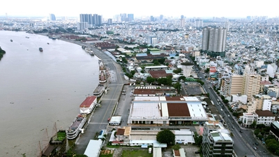 On April 30th, Ho Chi Minh City broke ground on a riverside park and square project at Ben Nha Rong.