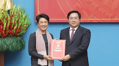 Phu Tho: Coffee meeting with entrepreneurs to resolve difficulties and obstacles for businesses.