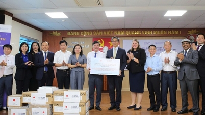 Ha Tinh receives 2.28 billion VND in medical aid.