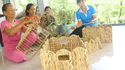 Giving women the "fishing rod for livelihood," helping them confidently rise up.