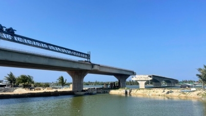 Transportproject van 646 miljard VND in Da Nang: Langdurige problemen met grondverwerving, druk om deadlines te halen.