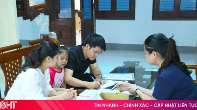 Assisting people in completing the procedures for purchasing social housing.