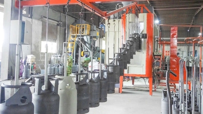 Gas prices today, April 4, 2026: Latest price list for 12kg and 45kg cylinders.