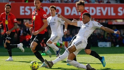 Real Madrid are lost, the La Liga race is tilting in favor of Barcelona.