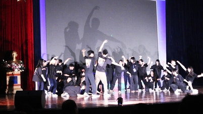 Students stage and perform plays, dances, and circus acts in French.