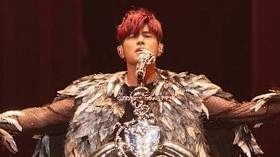 Jay Chou utratil 600 milionů tchajwanských dolarů, aby na své nové turné přivezl obří roboty.