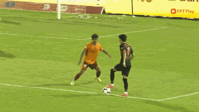 Ninh Binh, kritik bir anda patlama yaptı; muhteşem bir gol, HAGL karşısında dramatik bir geri dönüş zaferini belirledi.