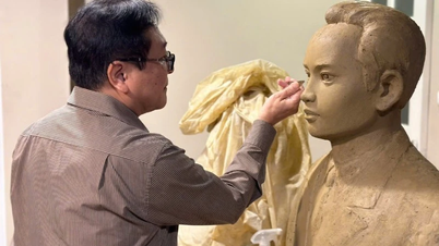 The journey of portraying the late General Secretary Ha Huy Tap in commemoration of his 120th birthday.