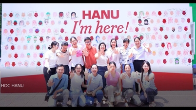 Nhìn lại những khoản khắc tưng bừng của ngày nhập học!
