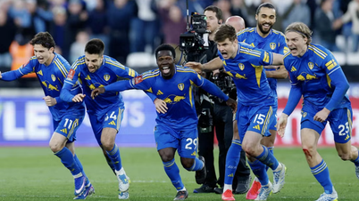 Po trzymającym w napięciu konkursie rzutów karnych Leeds United awansowało do półfinału Pucharu Anglii, gdzie czeka ich starcie z Chelsea.