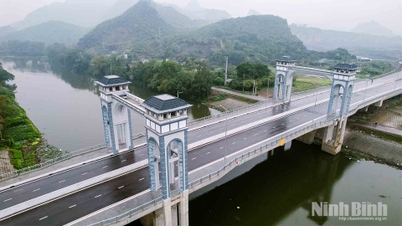 Two unique bridges with observation towers in Ninh Binh.