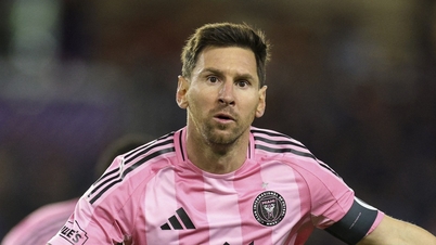 Messi a Ronaldo: Závod o 1000 gólů před mistrovstvím světa.