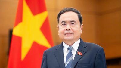 Soudruh Tran Thanh Man byl znovu zvolen předsedou 16. Národního shromáždění.