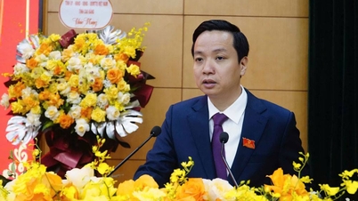 Premiér schvaluje předsedu a místopředsedu Lidového výboru provincie Cao Bang na funkční období 2026–2031.
