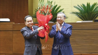 Mr. Tran Thanh Man was elected to the position of Chairman of the 16th National Assembly.