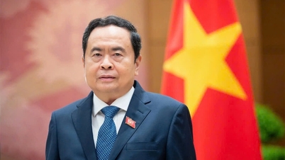Comrade Tran Thanh Man was re-elected as Chairman of the National Assembly.