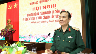 General Department of Logistics and Technical Services: Training for essay writing to participate in the Political Essay Contest on protecting the Party's ideological foundation.