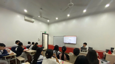 Sĩ tử chi tiền triệu, 'chạy sô' ngày nhiều ca, căng thẳng trước kỳ thi lớp 10 Hà Nội