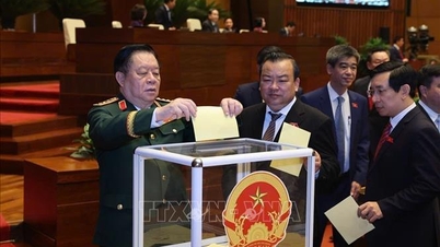 สมัยประชุมแรกของสภาแห่งชาติชุดที่ 16: สภาแห่งชาติเลือกประธานาธิบดี