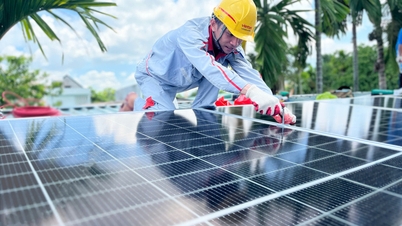Quang Ngai fremmer solenergi på taket og forbedrer strømsparing.