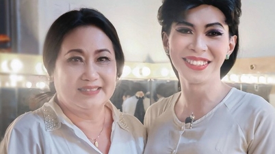 Thanh Hang a művészek életét sajnálva nézte a „The Late-Night Troupe” című műsort.
