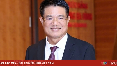 Chief Prosecutor of the Supreme People's Procuracy Nguyen Huy Tien was re-elected.