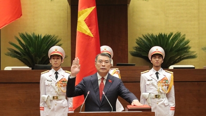 Statsminister Le Minh Hung avla embedseden og holdt en innsettelsestale der han skisserte fem retninger for den nye regjeringens periode.