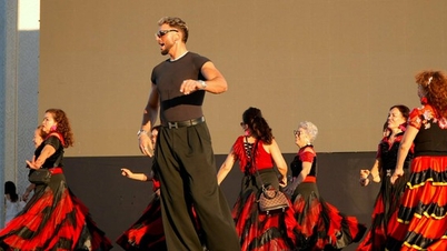 Více než 500 lidí ve Vung Tau absolvovalo bezplatné lekce line dance.