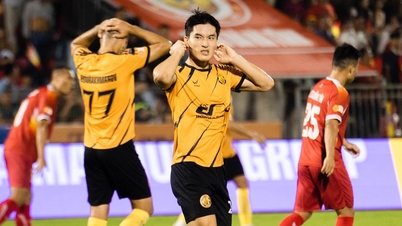 កីឡាករ​វៀតណាម​អាយុ​ក្រោម 23 ឆ្នាំ​ចំនួន 8 នាក់​ដែល​ប្រឈម​នឹង​ការ​ធ្លាក់​ចេញ​ត្រូវ​បាន​បង្ហាញ​ថា...