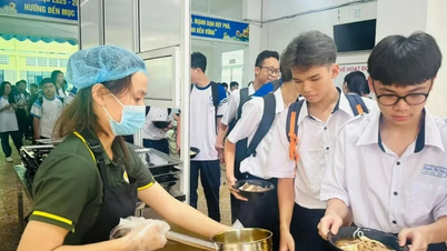 Ho Chi Minh City to conduct comprehensive inspections of school meal providers in April.