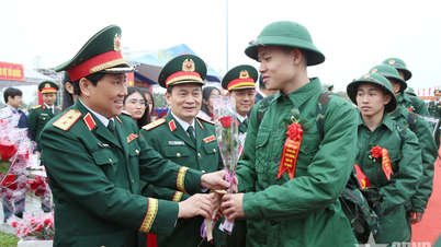 Upholding the heroic traditions, building strong armed forces of Military Region 3, and successfully completing all tasks.