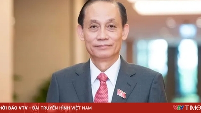 Kamerad Le Hoai Trung terus memegang jawatan Menteri Hal Ehwal Luar Negeri.