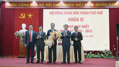 Approval of the personnel for the Chairman and Vice-Chairman of the Hue City People's Council for the term 2026-2031.