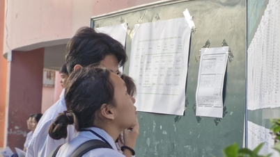 Ciudad Ho Chi Minh: Los estudiantes se preparan para registrar sus preferencias para el examen de ingreso al décimo grado.