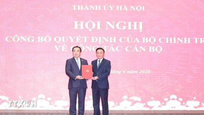 Soudruh Tran Duc Thang zastává funkci tajemníka městského výboru strany v Hanoji.