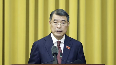 El primer ministro Le Minh Hung preside el Consejo Central de Emulación y Reconocimiento.