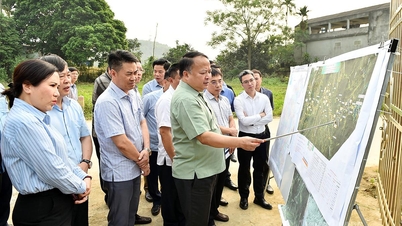 Le président du Comité populaire provincial, Phan Huy Ngoc, a inspecté la route reliant l'autoroute Tuyen Quang - Ha Giang à Na Hang.