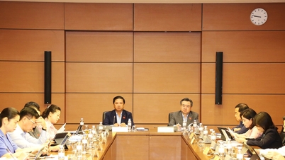 กรอบกฎหมายที่สมบูรณ์และรับรองสิทธิ์ในการเข้าถึงข้อมูล