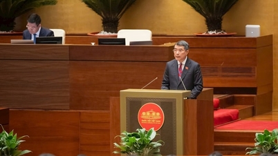 Prime Minister Le Minh Hung: The goal of achieving "double-digit" economic growth is a central and overarching task.