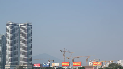 Da Nang reviews its planning along the Han River.