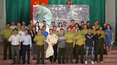 เพื่อเป็นการยกย่องวีรบุรุษผู้ไม่ได้รับการยกย่องซึ่งปกป้องป่าไม้