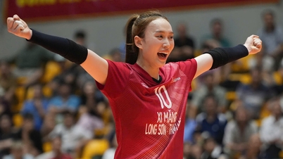 Uma jovem jogadora de vôlei de destaque ajuda Thanh Hoa a conquistar uma vitória surpreendente no campeonato nacional.
