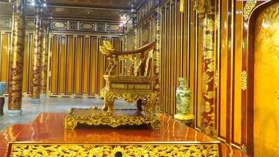 The Nguyen Dynasty's royal throne, a national treasure, is awaiting restoration.