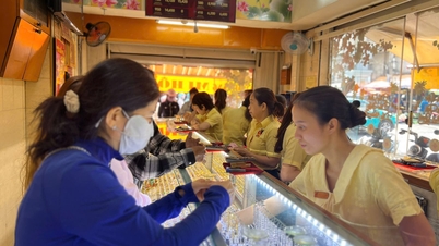 Giá vàng biến động nhẹ, chênh lệch mua - bán duy trì ở mức cao