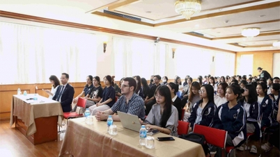 Να διασφαλιστεί ότι οι φοιτητές είναι καλά προετοιμασμένοι για την είσοδό τους στη διεθνή αγορά εργασίας.