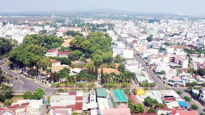 লং খান এলাকার ঐতিহাসিক স্থানসমূহ